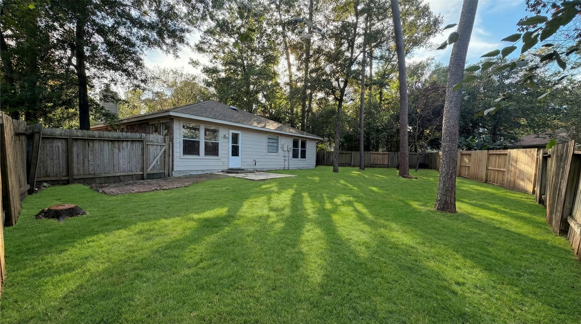 58 Shimmer Pond Place Conroe, TX 77385 - Photo 31 of 35 Virtually staged.