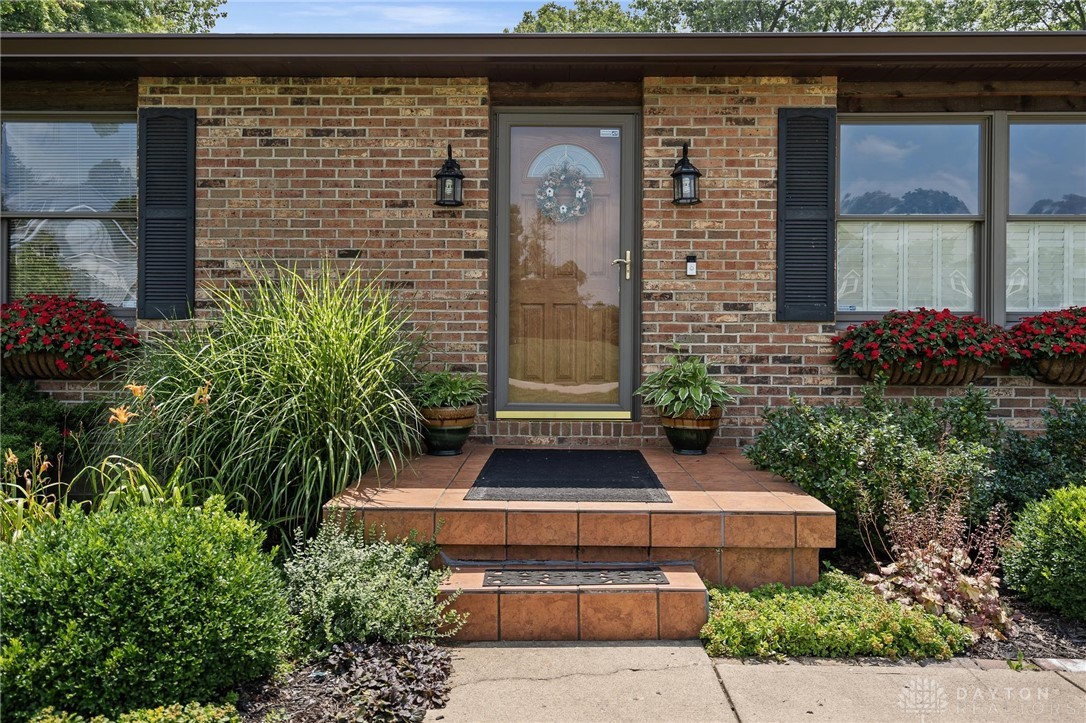 635 Spring Falls Avenue Springfield, OH 45502 - Photo 18 of 52 Gallery Image 18
