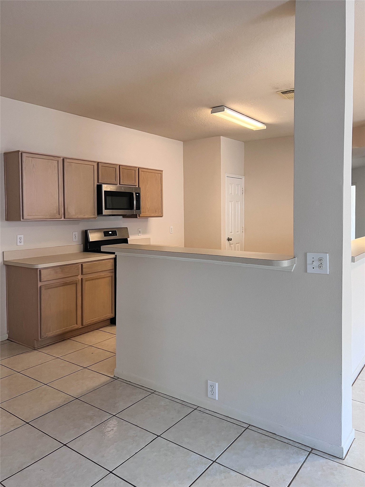 659 Cypresswood Trace Spring, TX 77373 - Photo 13 of 40 Another view of kitchen