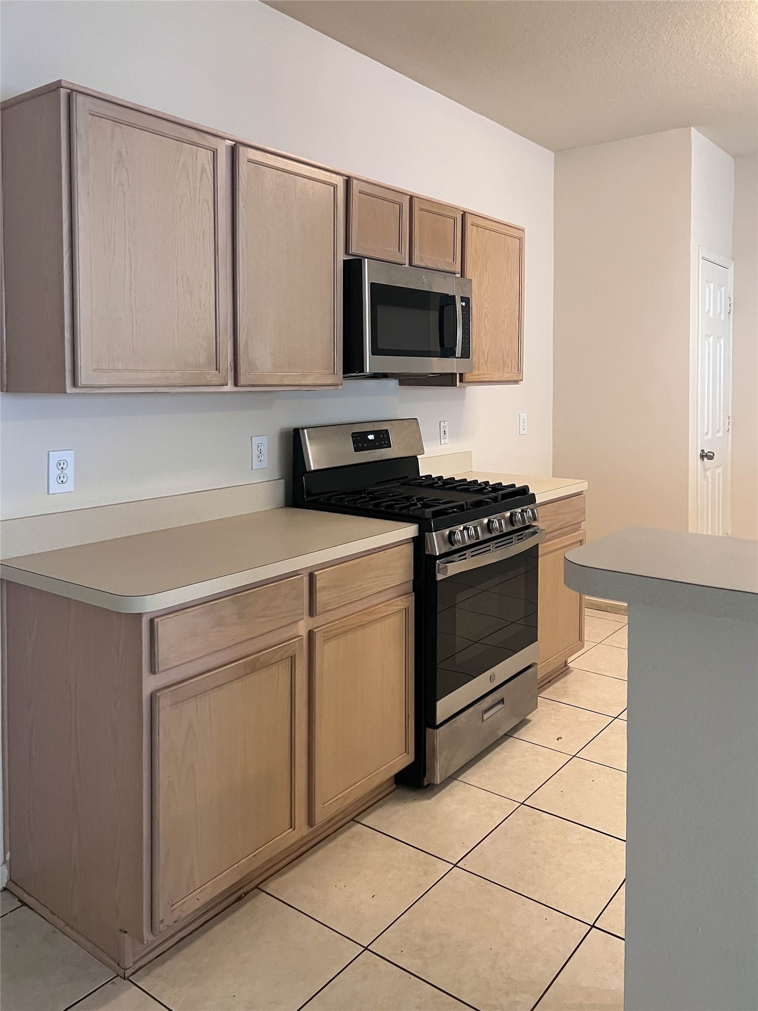 659 Cypresswood Trace Spring, TX 77373 - Photo 14 of 40 New kitchen appliances