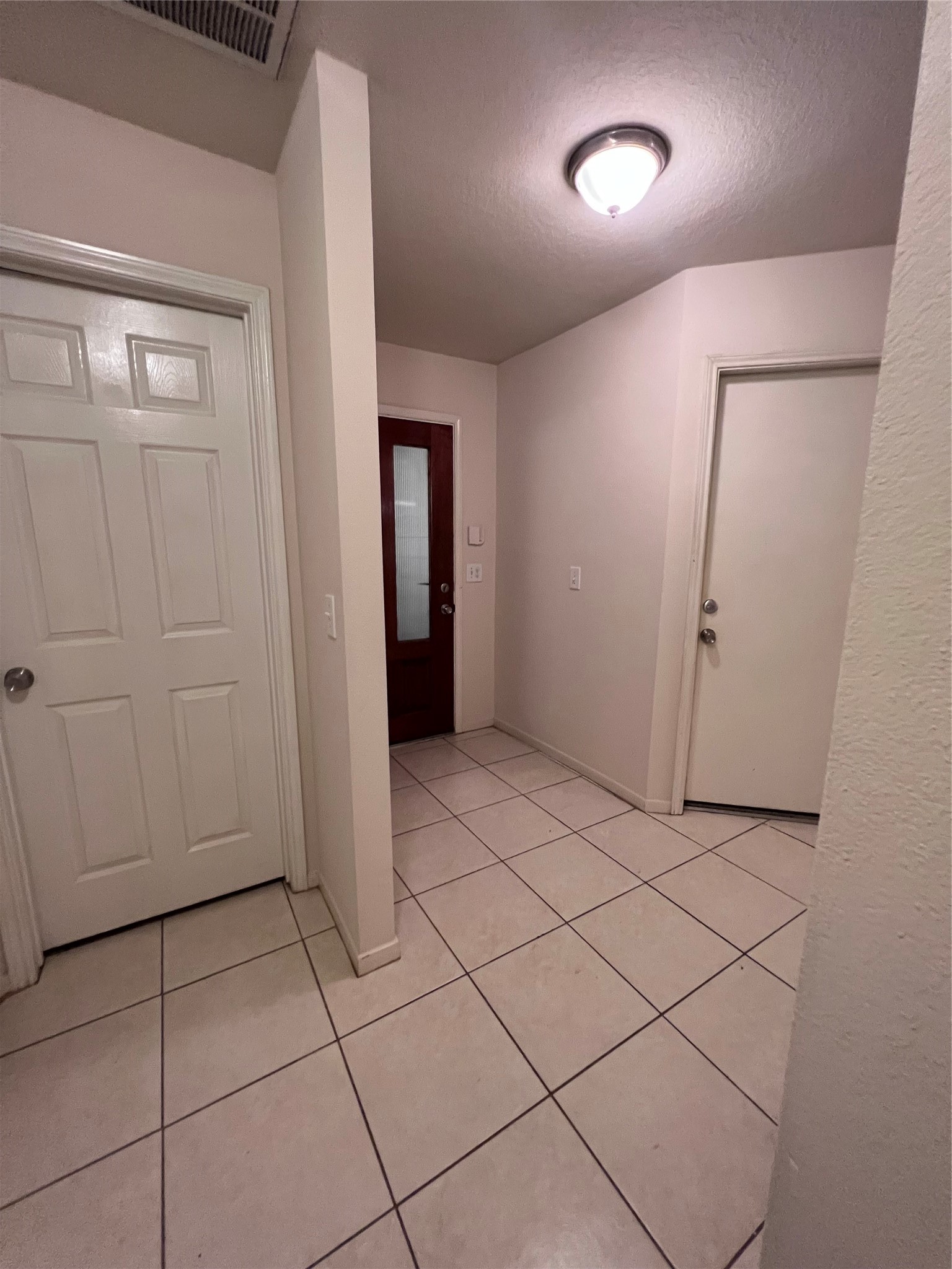 659 Cypresswood Trace Spring, TX 77373 - Photo 29 of 40 hall way to front door from bedroom