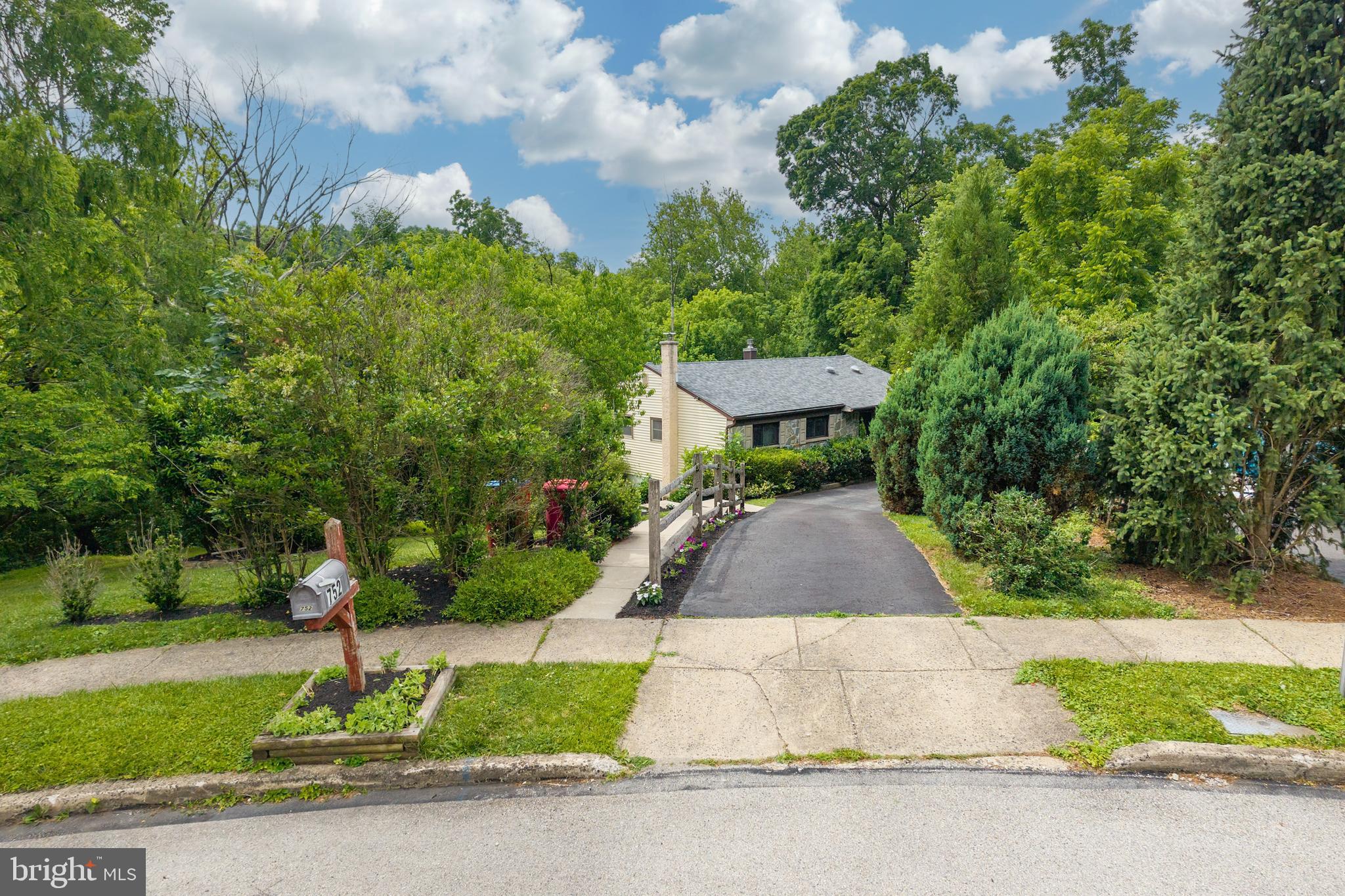 752 Raynham Road Collegeville, PA 19426 - Photo 49 of 62 Exterior front