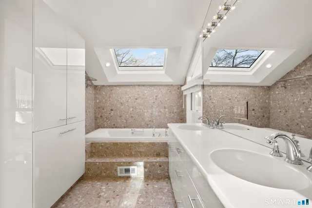 $999,999 | 129 Rogers Avenue, Milford, CT 06460