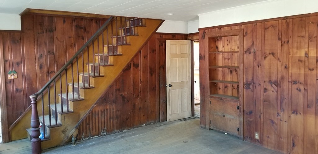 63 Pitcherville Road Hubbardston, MA 01452 - Photo 7 of 26 Gallery Image 7
