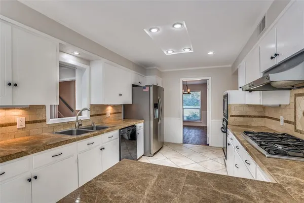 $6,000 | 10534 Royal Springs Drive, Dallas, TX 75229