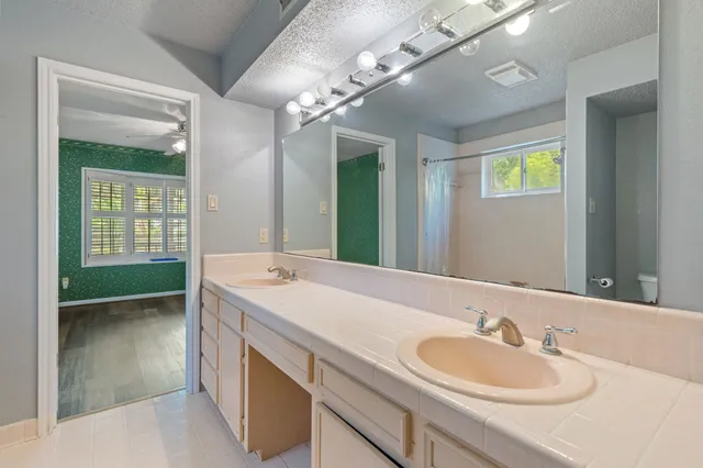 $1,995,000 | 3541 Highway 159, La Grange, TX 78945