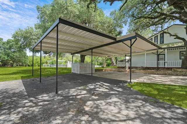 $1,995,000 | 3541 Highway 159, La Grange, TX 78945