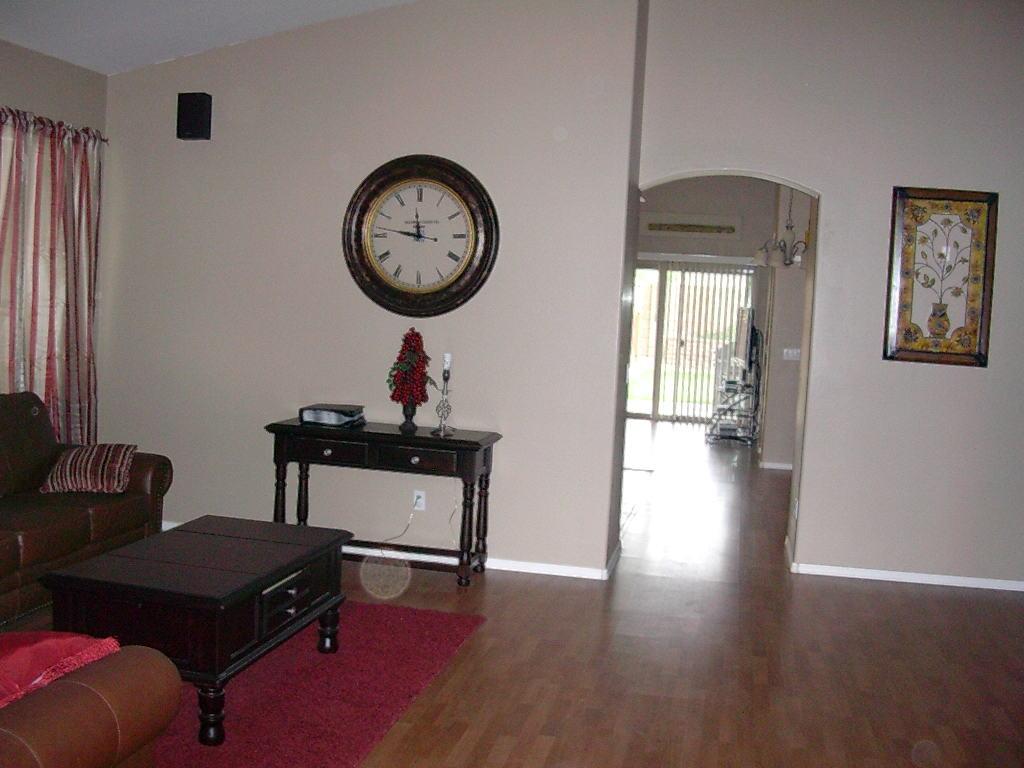 1398 East Bautista Road Gilbert, AZ 85297 - Photo 3 of 9 LIVING ROOM