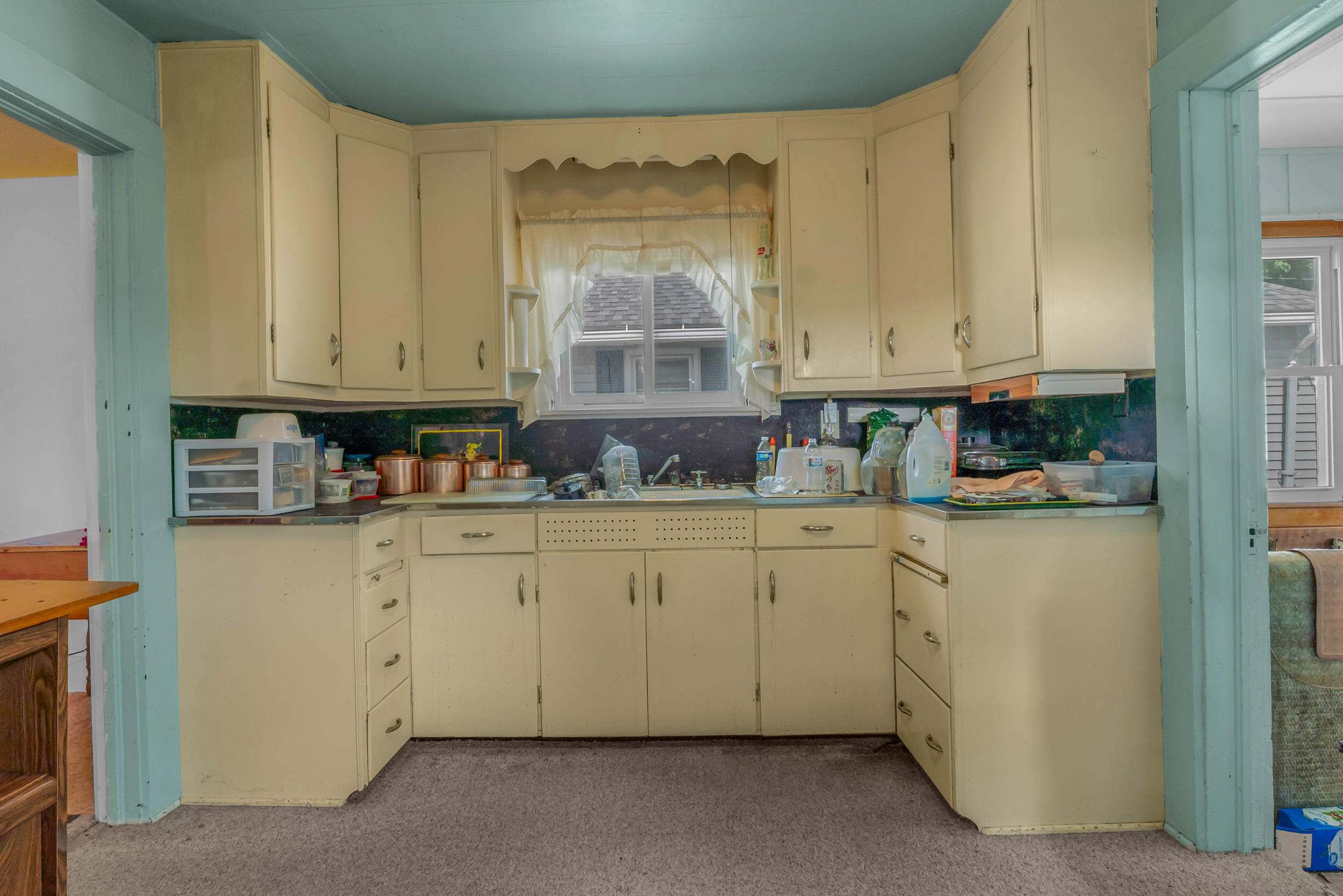 5388 Beecher Road Osseo, MI 49266 - Photo 9 of 42