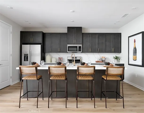 $999,900 | 18216 Aerie Way, Canyon Country, CA 91350