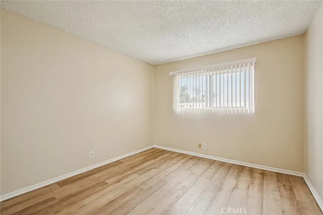 $350,000 | 5500 Ackerfield Avenue, Unit 412, Long Beach, CA 90805