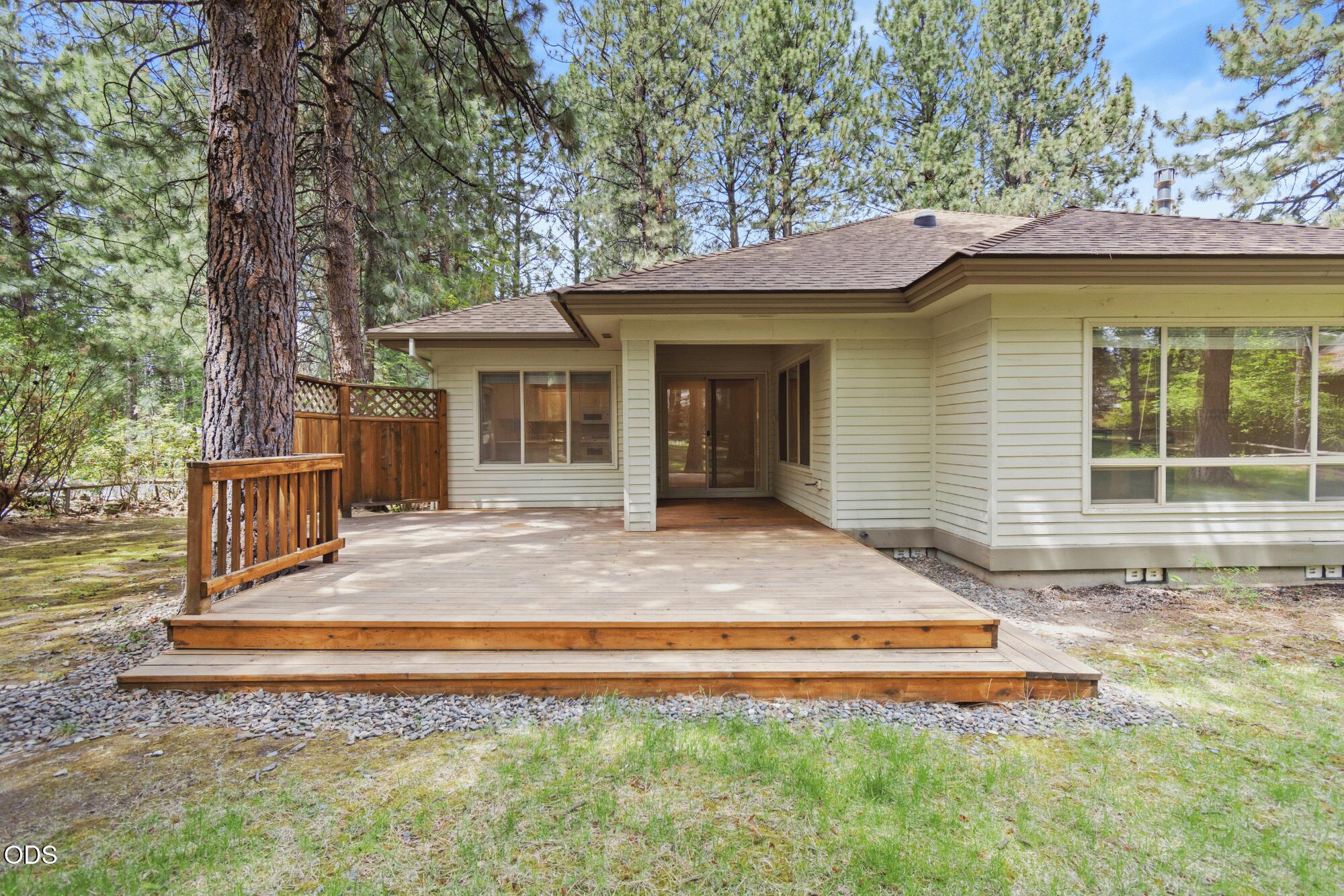 20387 Christmas Ridge Bend, OR 97702 - Photo 6 of 54