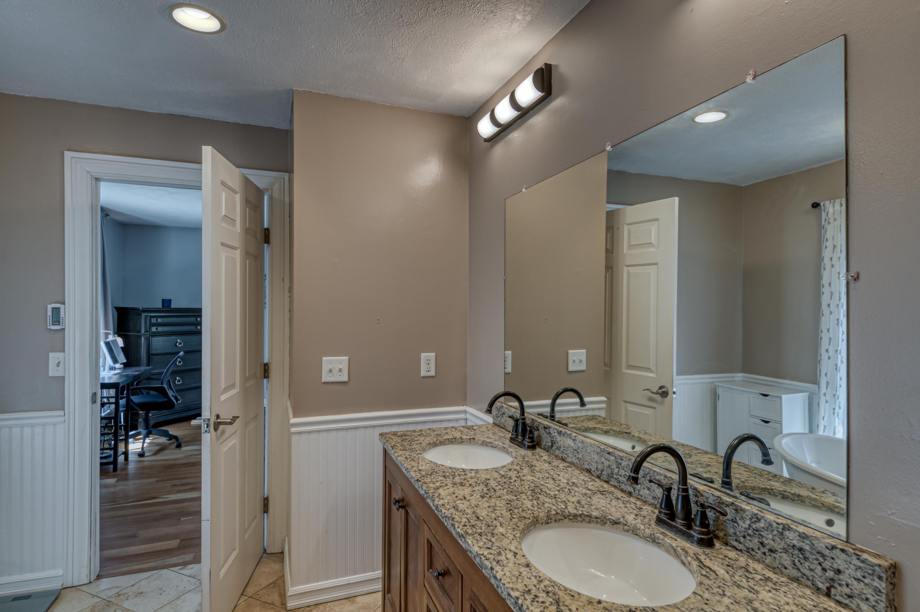 2885 Holiday Pines Road Traverse City, MI 49686 - Photo 19 of 56 1909940-20.JPG