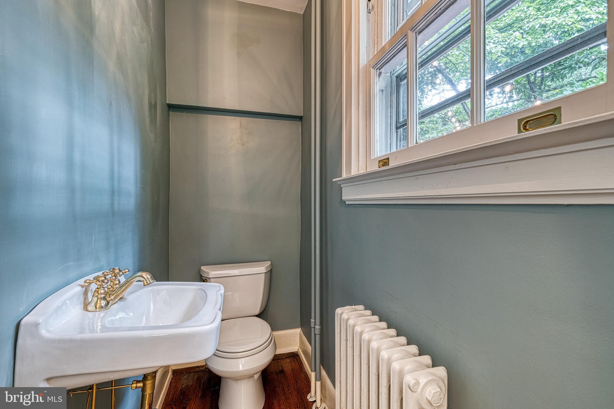 600 Edgevale Road Baltimore, MD 21210 - Photo 15 of 58