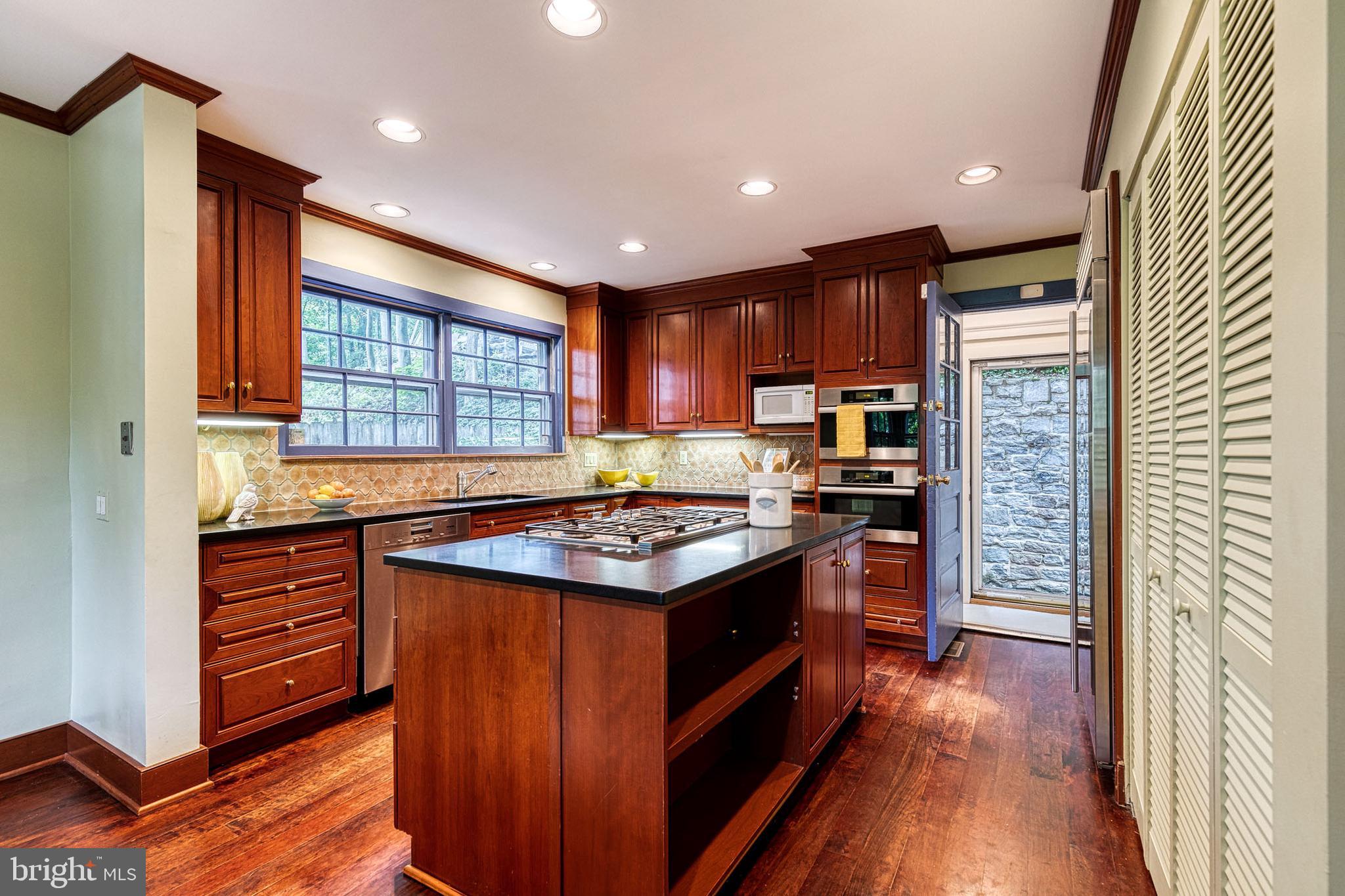 600 Edgevale Road Baltimore, MD 21210 - Photo 30 of 58