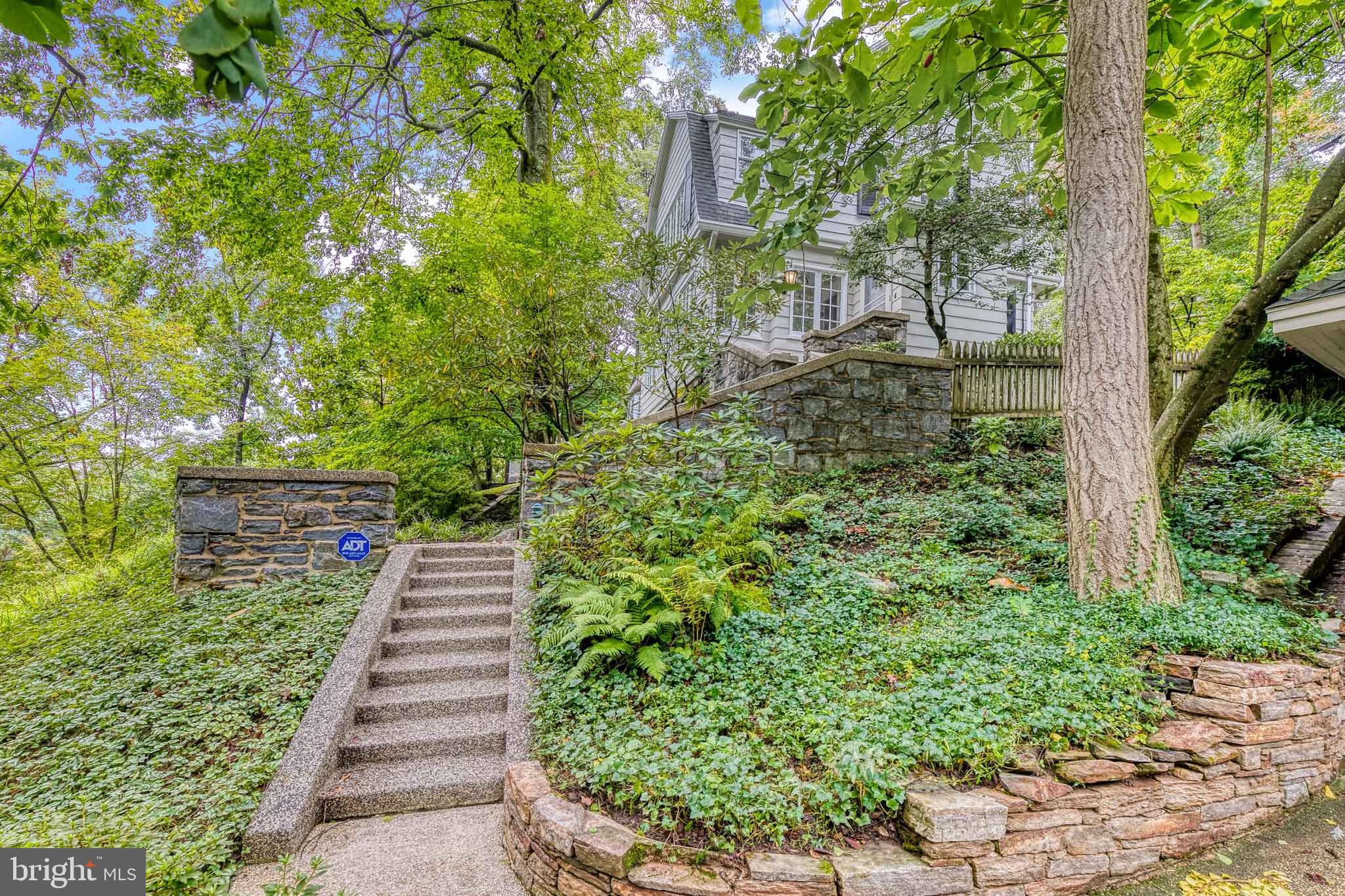 600 Edgevale Road Baltimore, MD 21210 - Photo 4 of 58