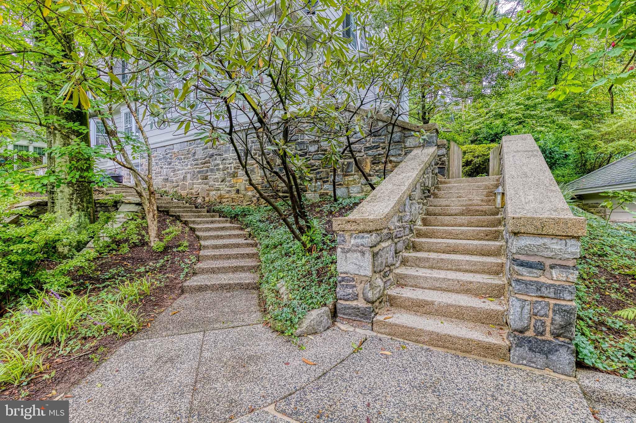 600 Edgevale Road Baltimore, MD 21210 - Photo 9 of 58