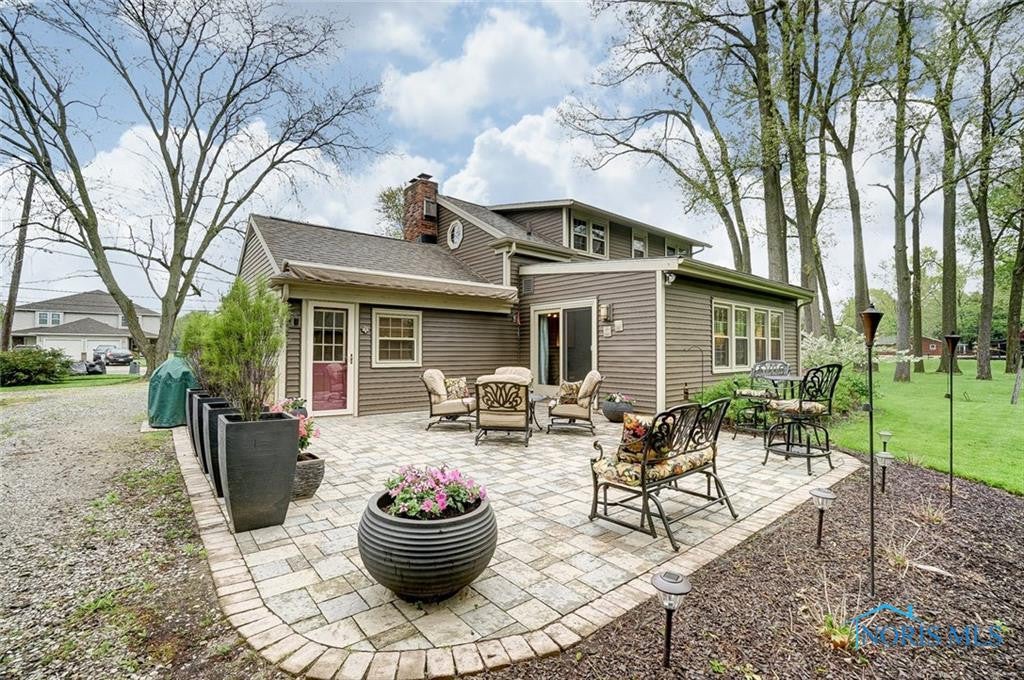 1101 Farnsworth Road Waterville, OH 43566 - Photo 3 of 39 Gallery Image 3
