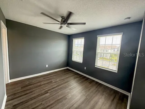 $1,950 | 6334 Fairmont Lane, Palmetto, FL 34221