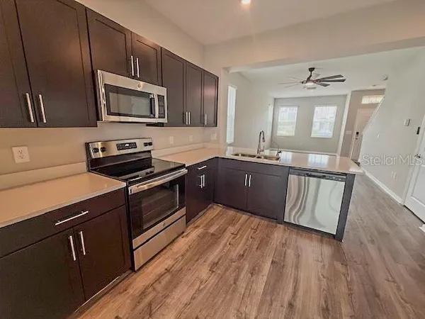 $1,950 | 6334 Fairmont Lane, Palmetto, FL 34221