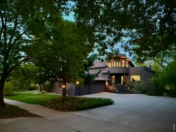 $1,585,000 | 6686 Fairways Drive, Niwot, CO 80503
