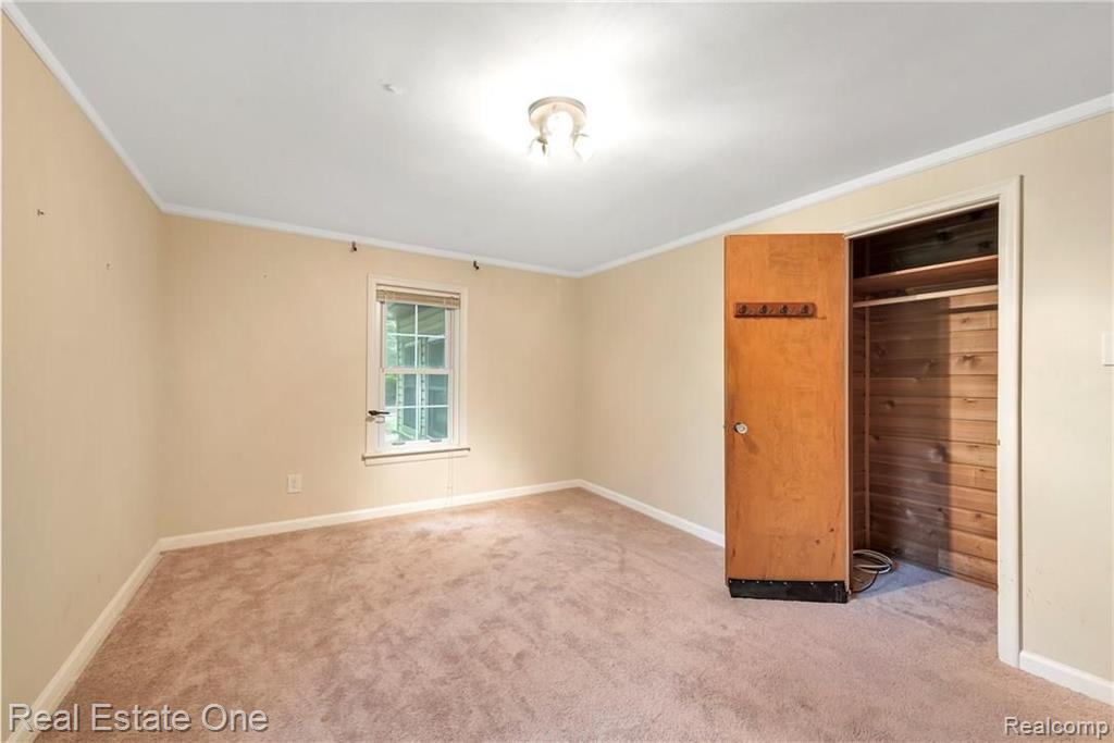 1719 John R Road Rochester Hills, MI 48307 - Photo 17 of 34