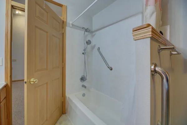 $250,000 | 602 East Madison Avenue, Unit 19, Milton, WI 53563