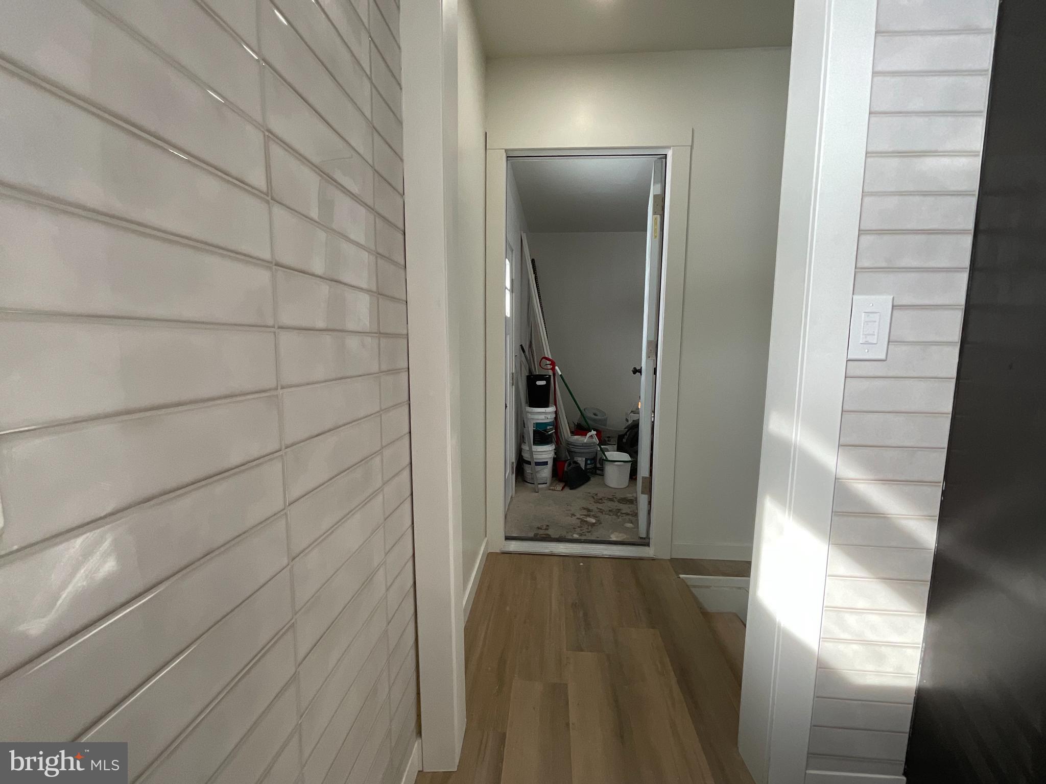 75 Center Road Lehighton, PA 18235 - Photo 33 of 57 Bright hallway leading to a hidden space.