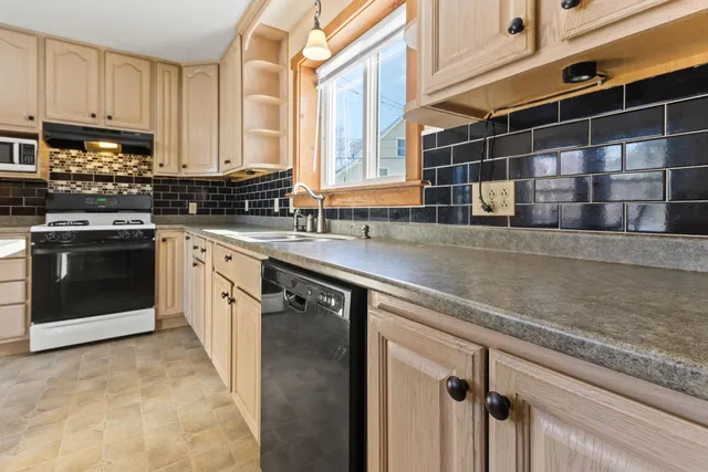 $380,000 | 218 Highland Avenue, Gardiner, ME 04345