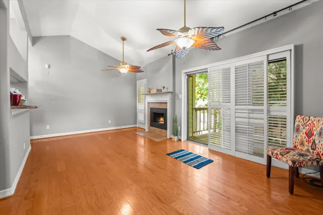 $1,350 | 3500 Tangle Brush Drive, Unit 144, The Woodlands, TX 77381