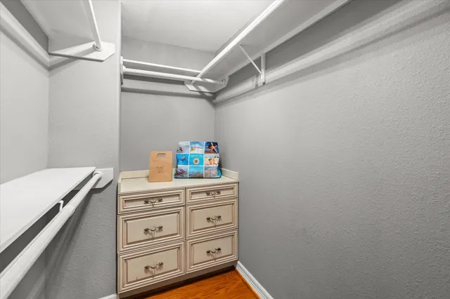 $1,350 | 3500 Tangle Brush Drive, Unit 144, The Woodlands, TX 77381