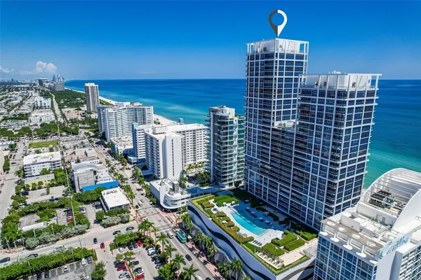 $11,500 | 6899 Collins Avenue, Unit 802, Miami Beach, FL 33141