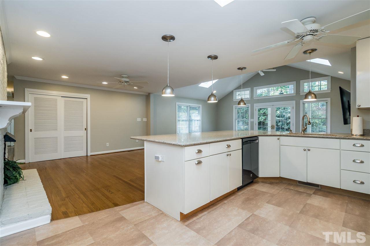 4400 Boxwood Road Raleigh, NC 27612 - Photo 12 of 30
