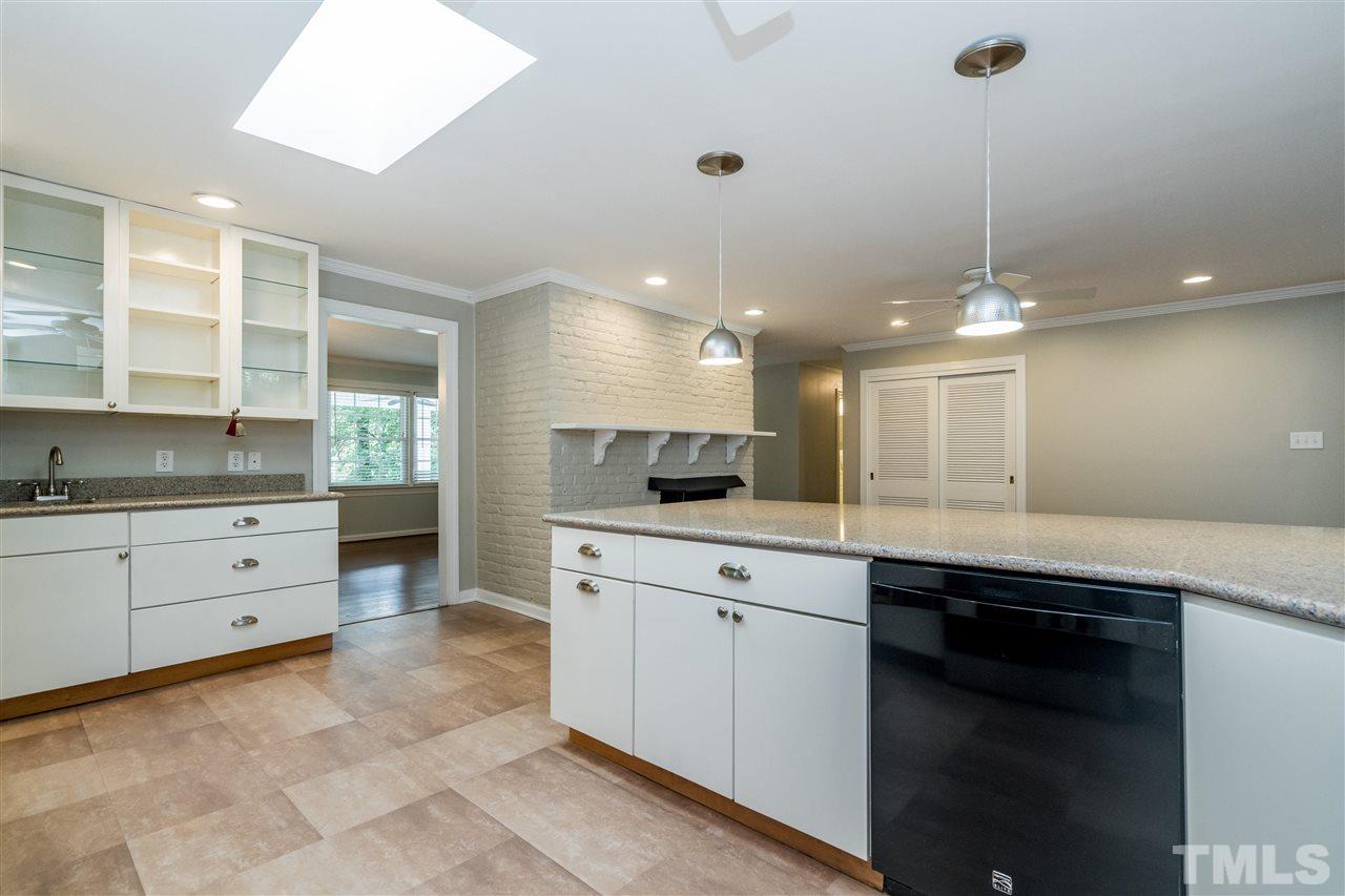 4400 Boxwood Road Raleigh, NC 27612 - Photo 13 of 30