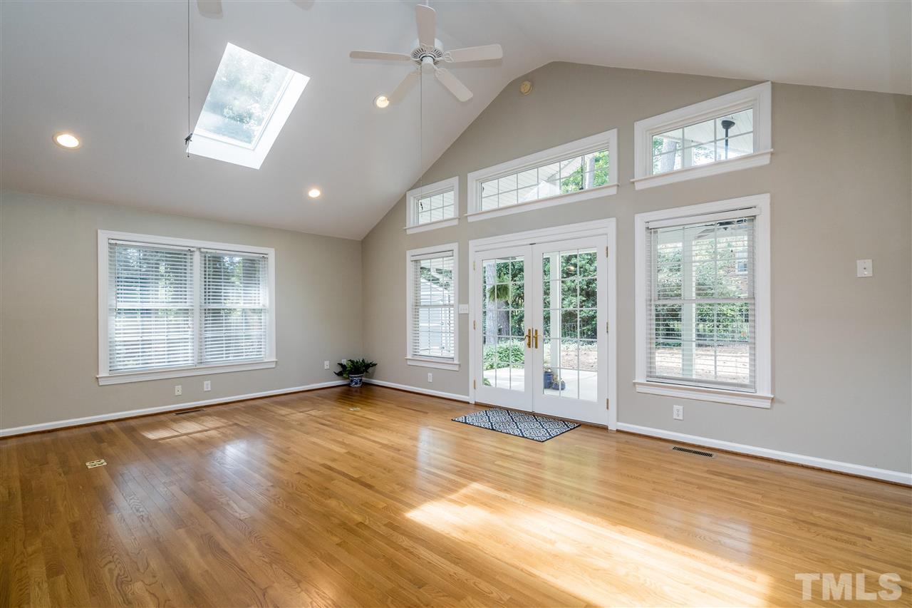 4400 Boxwood Road Raleigh, NC 27612 - Photo 15 of 30
