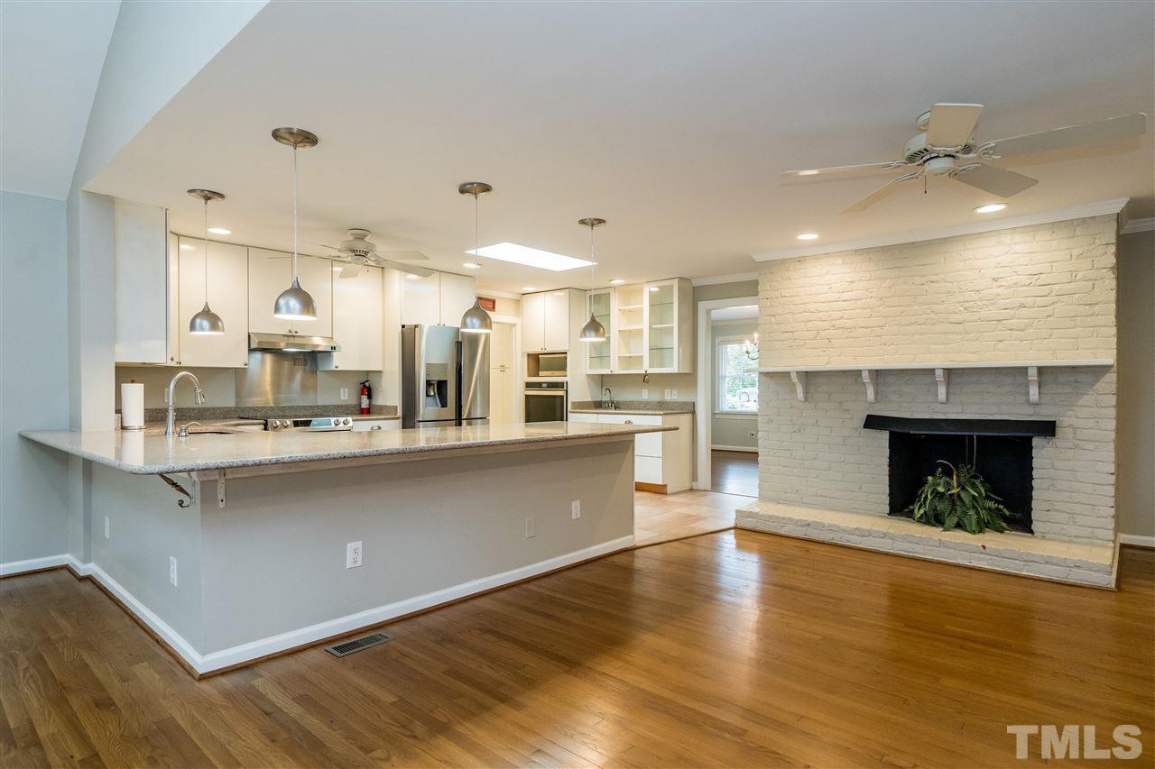 4400 Boxwood Road Raleigh, NC 27612 - Photo 10 of 30