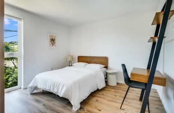 $5,300 | 1943 Carmen Avenue, Los Angeles, CA 90068