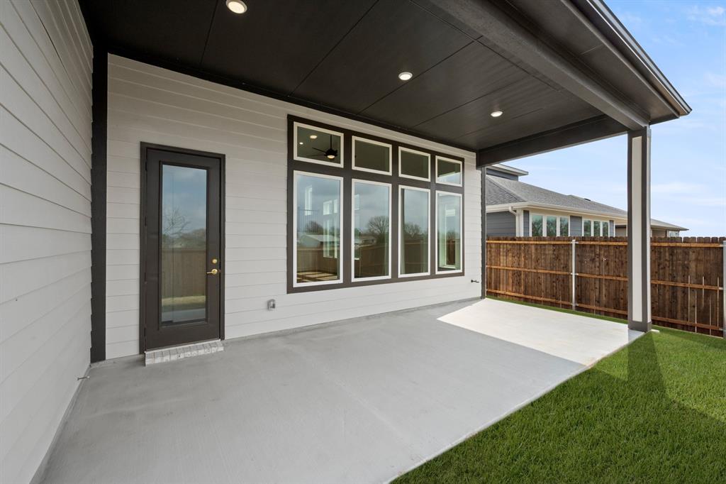 1729 Nesting Robin Lane Krum, TX 76249 - Photo 5 of 27 1729 Nesting Robin- Back-3