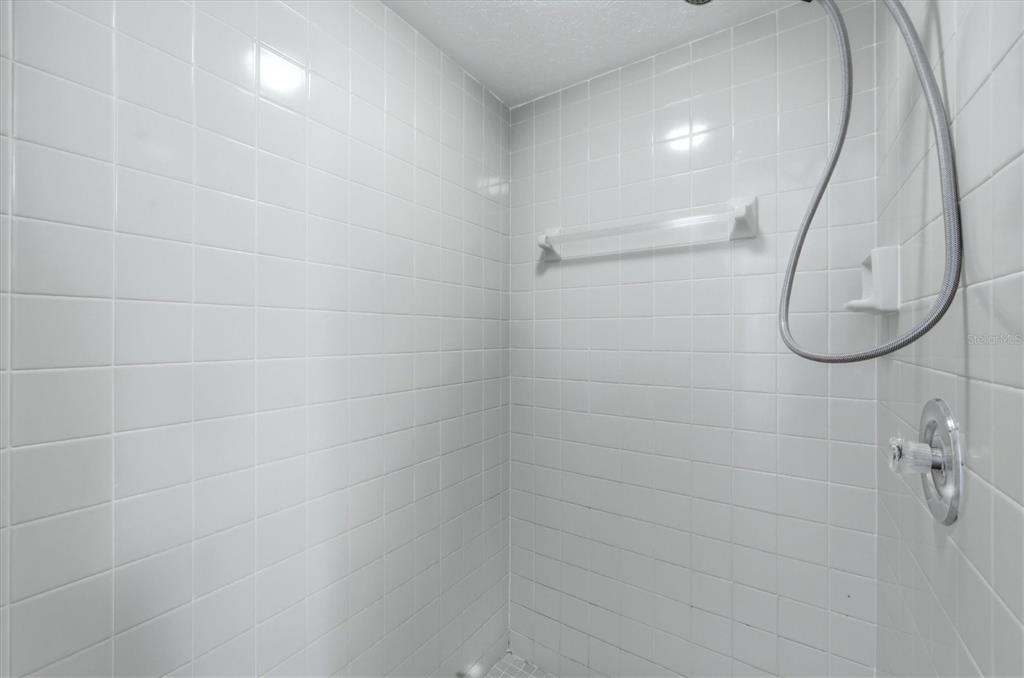 1400 Piedmont Road Venice, FL 34293 - Photo 9 of 46