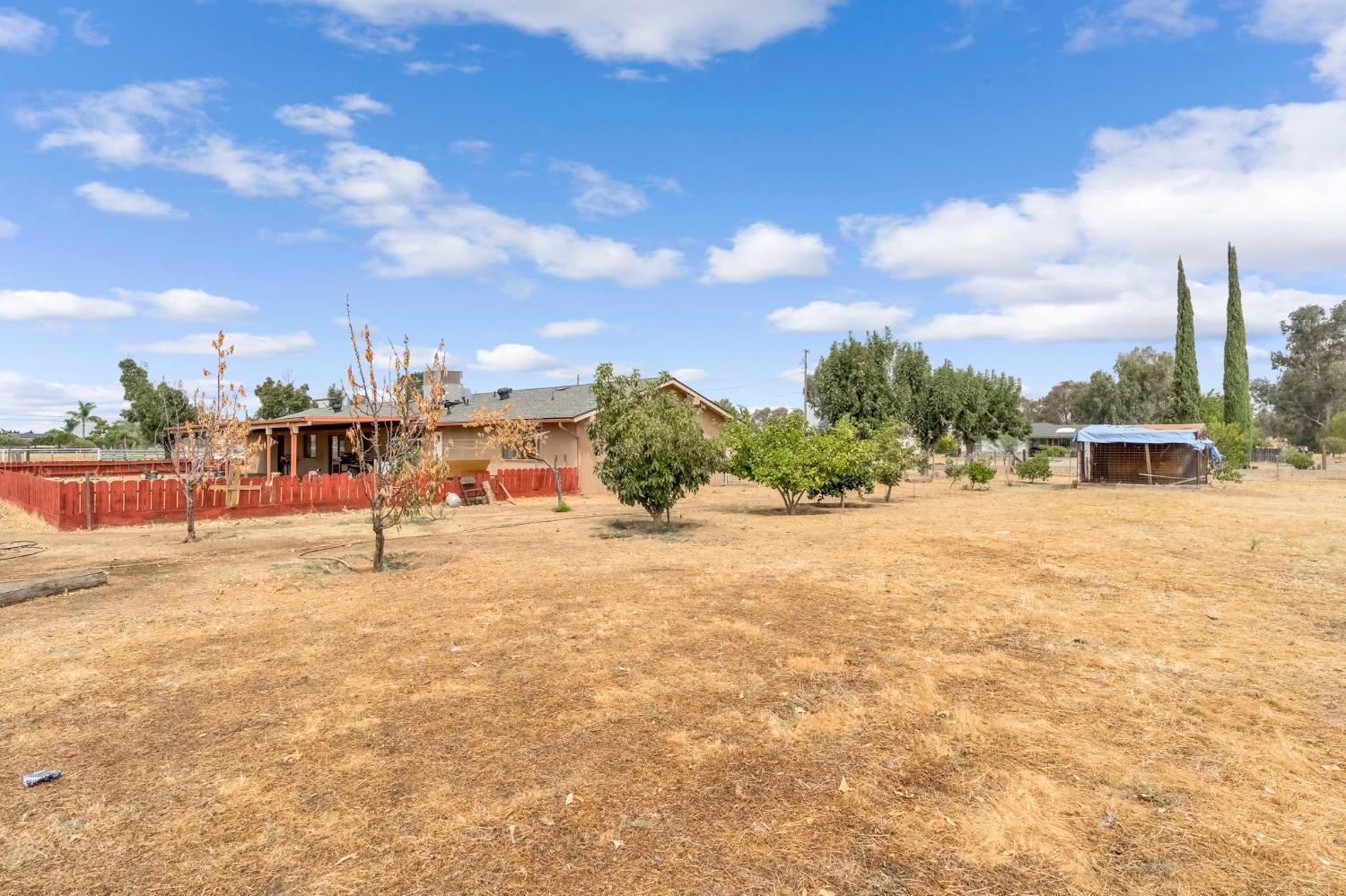 30550 Ave 20 1/2 Madera, CA 93638 - Photo 19 of 24 a view of a outdoor space