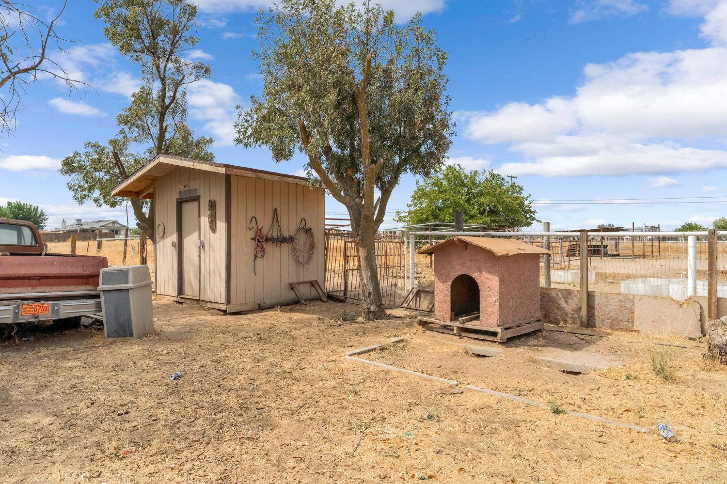 30550 Ave 20 1/2 Madera, CA 93638 - Photo 24 of 24 a view of a house with a yard covered in snow