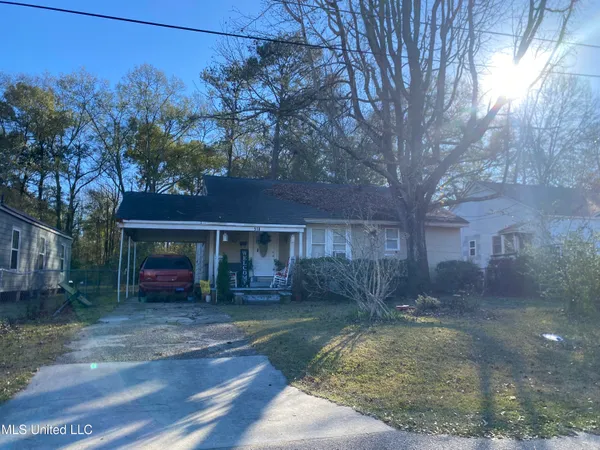 $65,000 | 518 Columbia Street, Hattiesburg, MS 39401