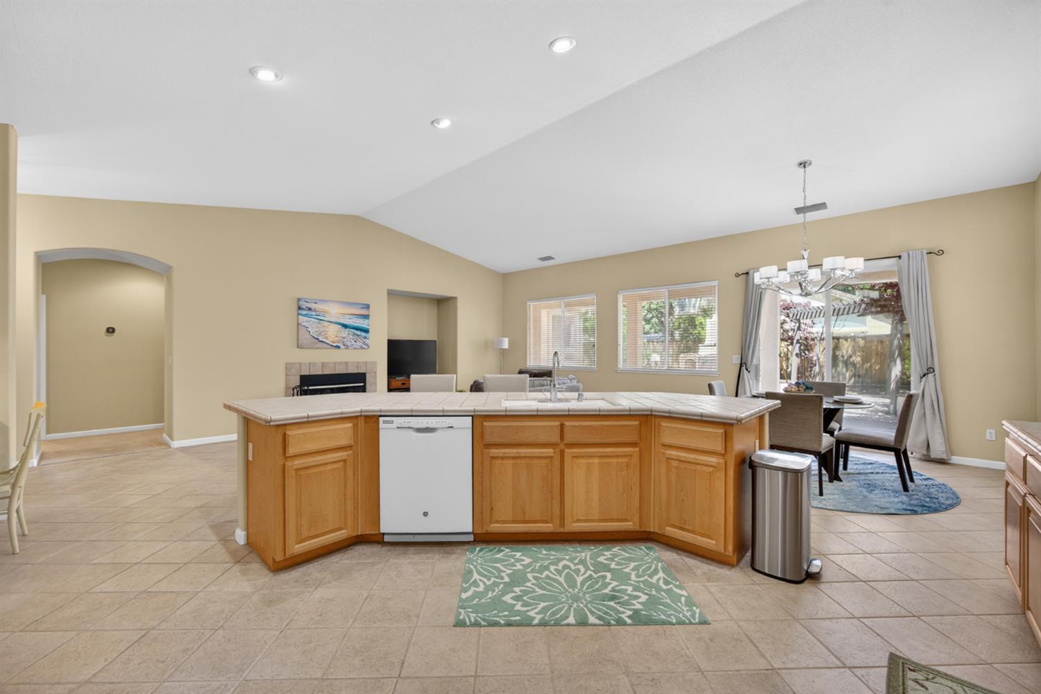 34 Riverscape Court Sacramento, CA 95833 - Photo 19 of 61