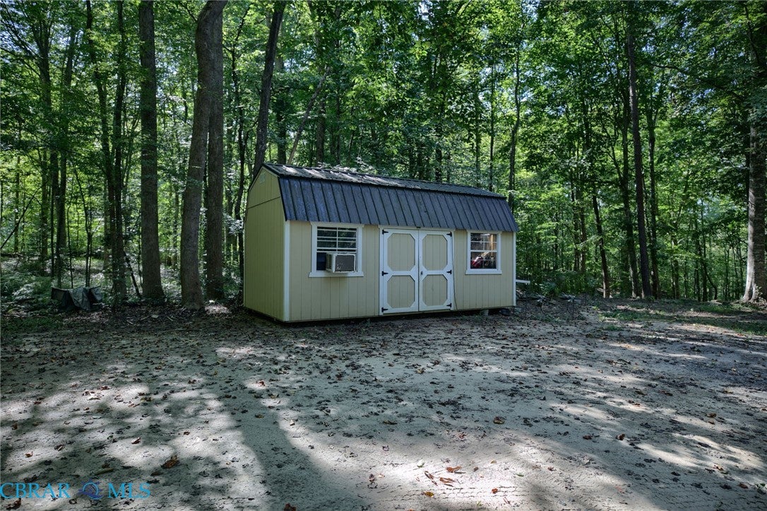 11703 Mitchell Road Saluda, VA 23149 - Photo 4 of 31 Gallery Image 4