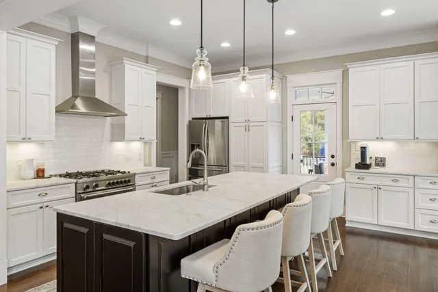 $1,749,000 | 1566 Lindsey Creek Drive, Mount Pleasant, SC 29466