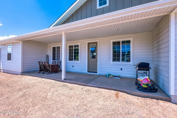 $480,000 | 411 Hillcrest Drive, Snowflake, AZ 85937