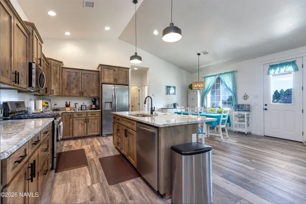 $480,000 | 411 Hillcrest Drive, Snowflake, AZ 85937