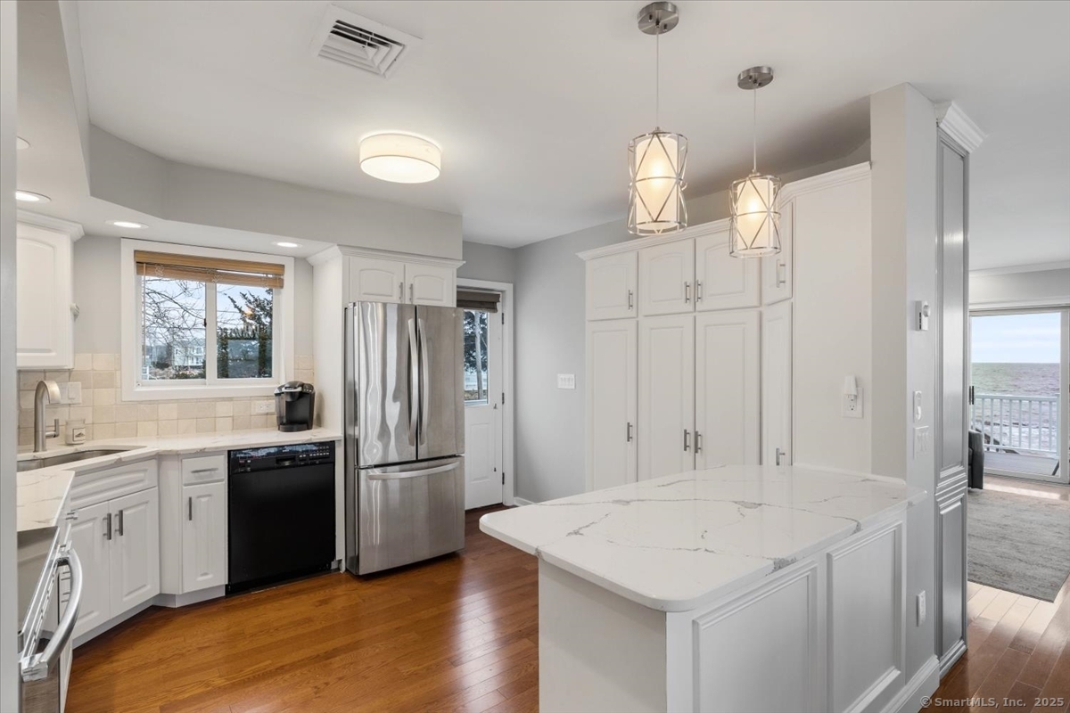 146 Chittenden Field Lane Madison, CT 06443 - Photo 4 of 31