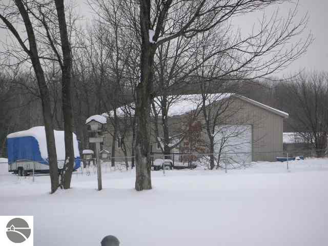 1506 South Garfield Road Traverse City, MI 49696 - Photo 5 of 9 1656653-4.JPG