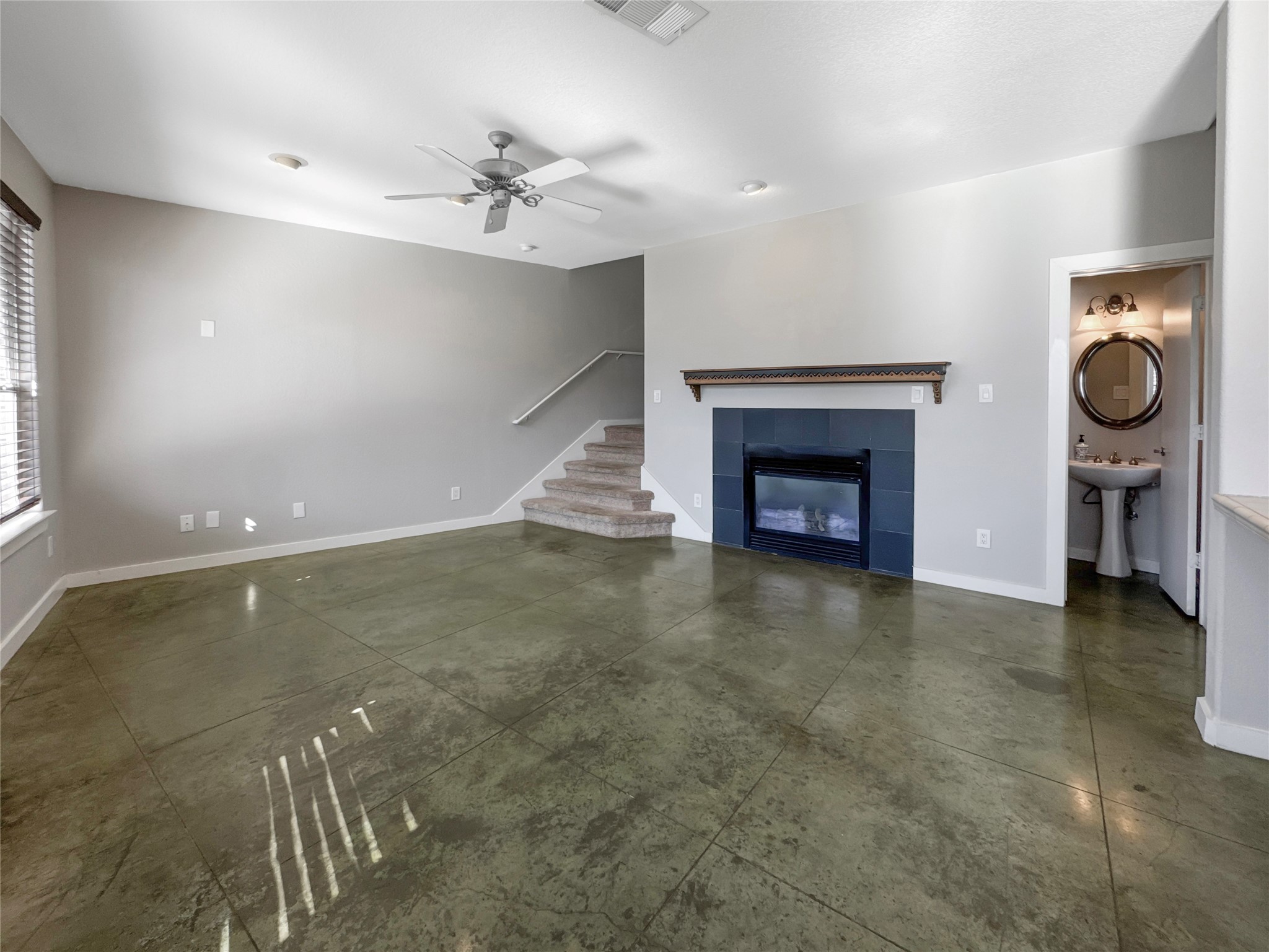 2114 Goodrich Avenue, Unit 4 Austin, TX 78704 - Photo 4 of 24 a view of an empty room with a fireplace